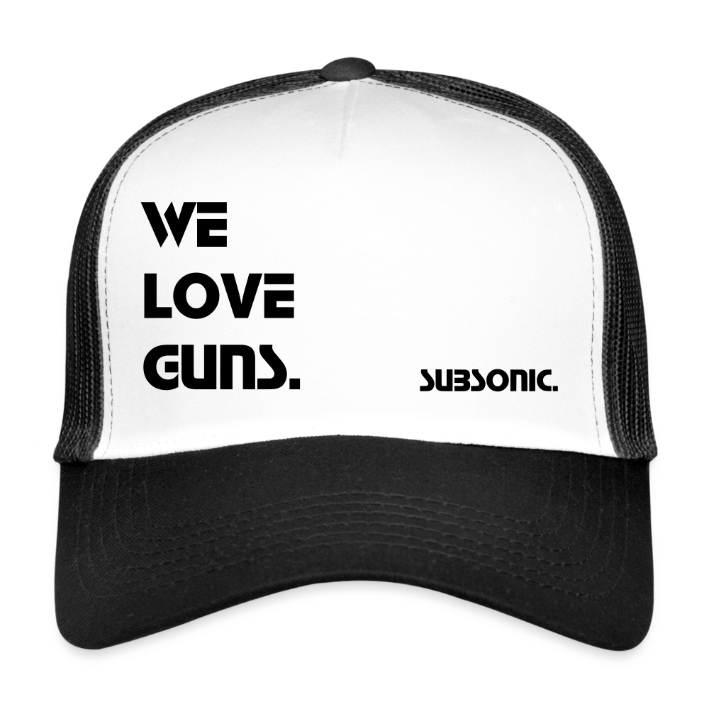 Trucker Cap - WE LOVE GUNS. - Weiß/Schwarz